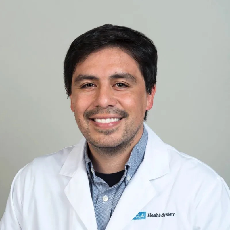 Dr Salvador Plasencia